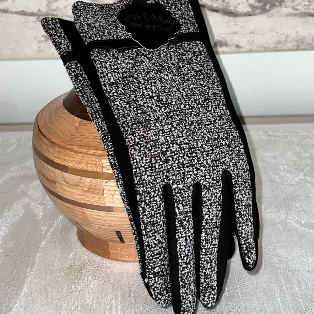 NWT Jack & Missy Texting Gloves One Size Fits Most Womens Black